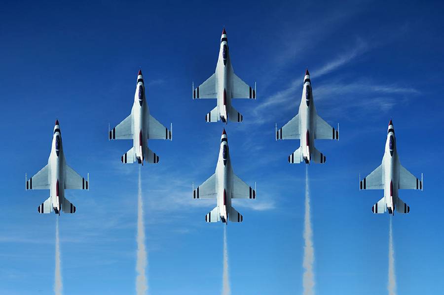 What is the Trail behind a Jet?